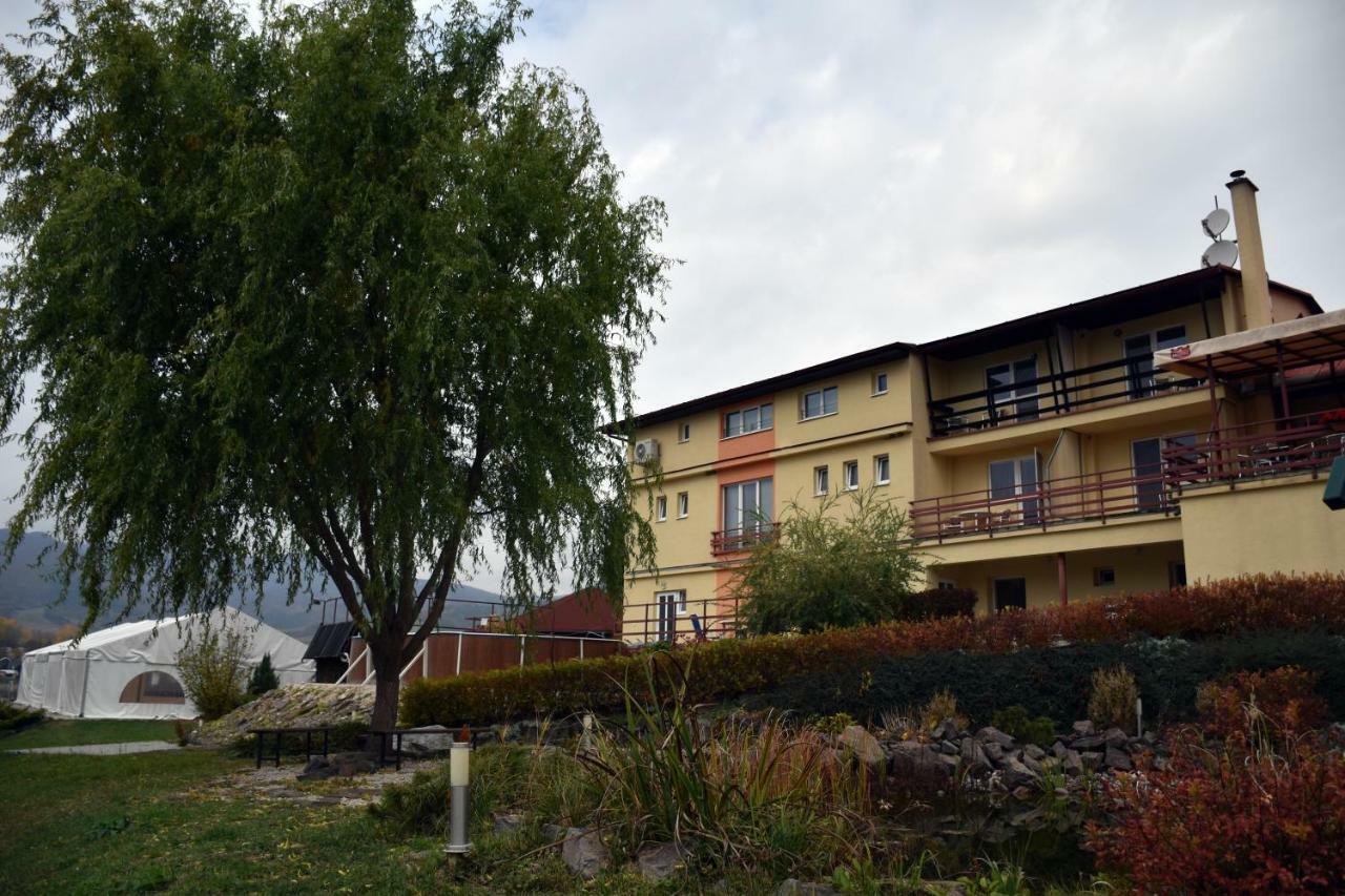 Penzion Koruna Nitrianske Rudno Dış mekan fotoğraf
